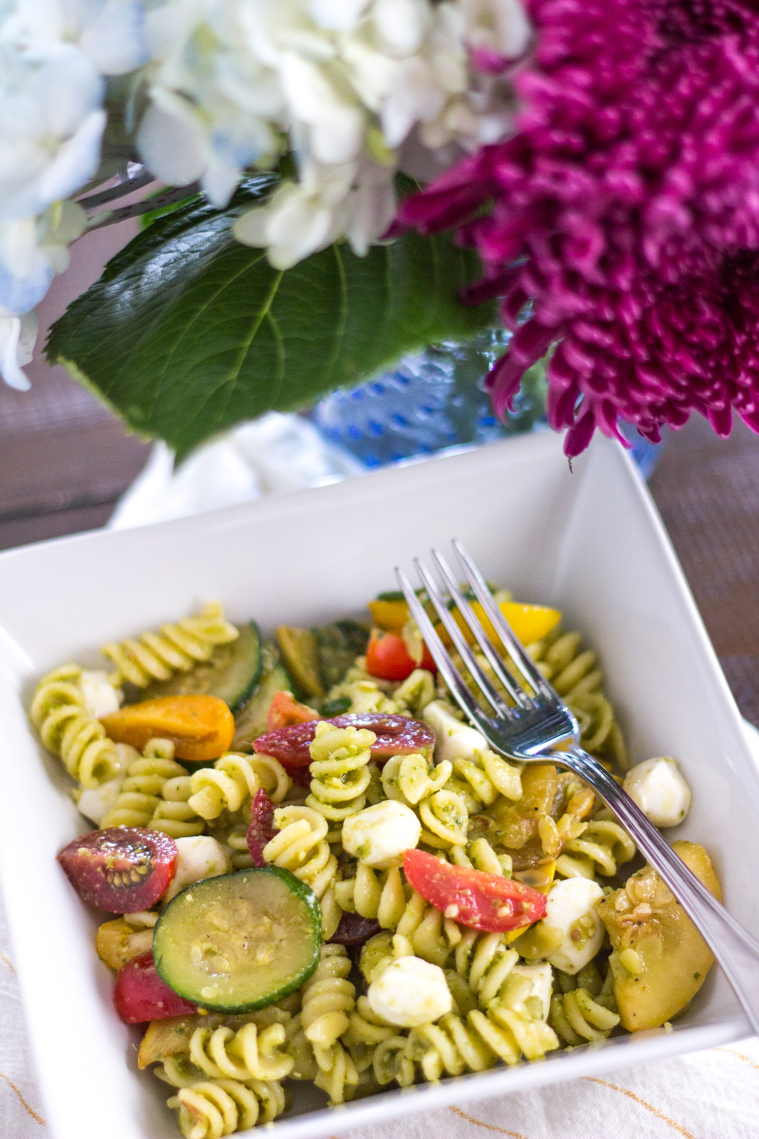 Roasted Vegetable Pesto Pasta Salad - thekittchen