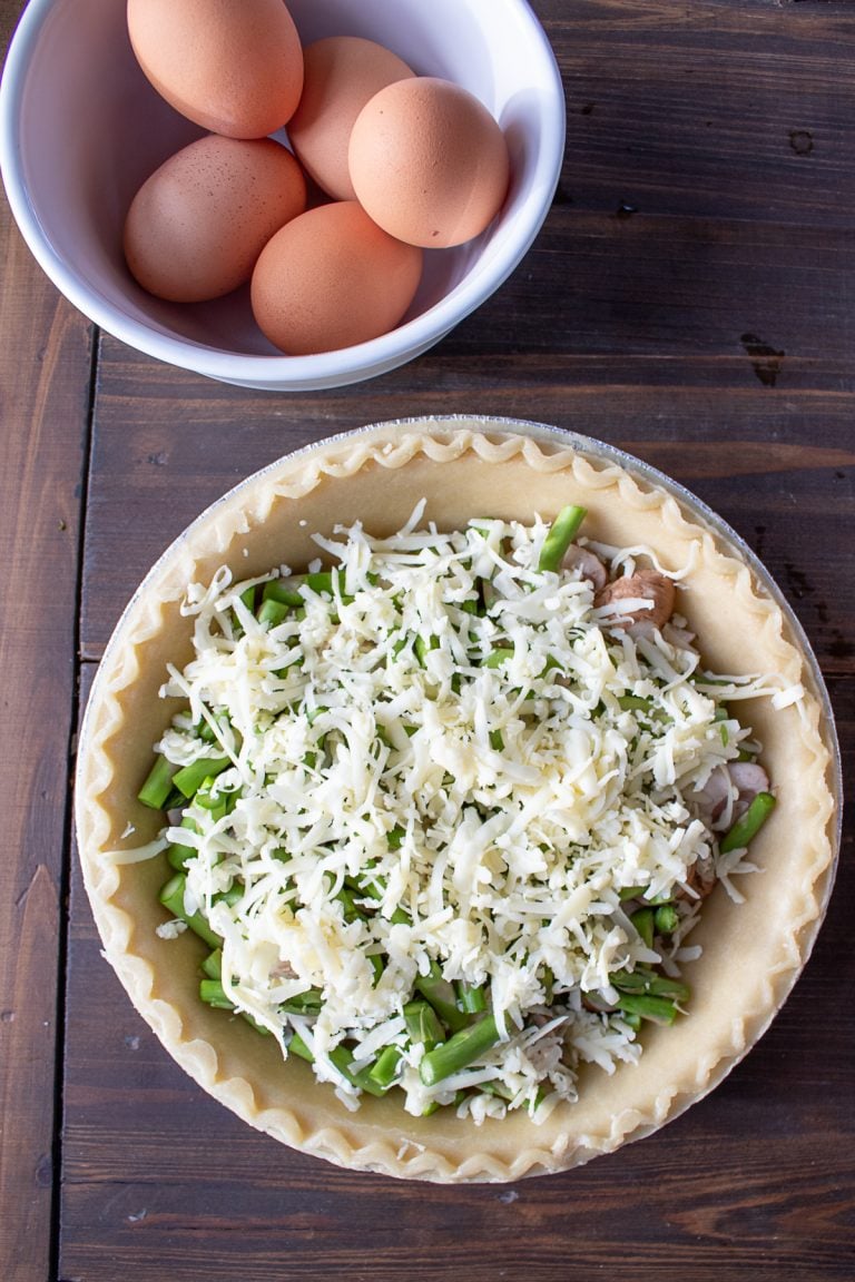Easy Quiche Recipe with Asparagus, Mushrooms and Cheddar thekittchen