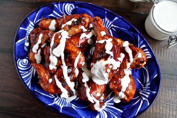 Chicken Wings with Alabama Barbecue Sauce