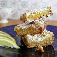 Mom’s Famous Lemon Squares