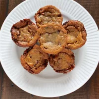 Chocolate Chip Caramel Oreo Cookies
