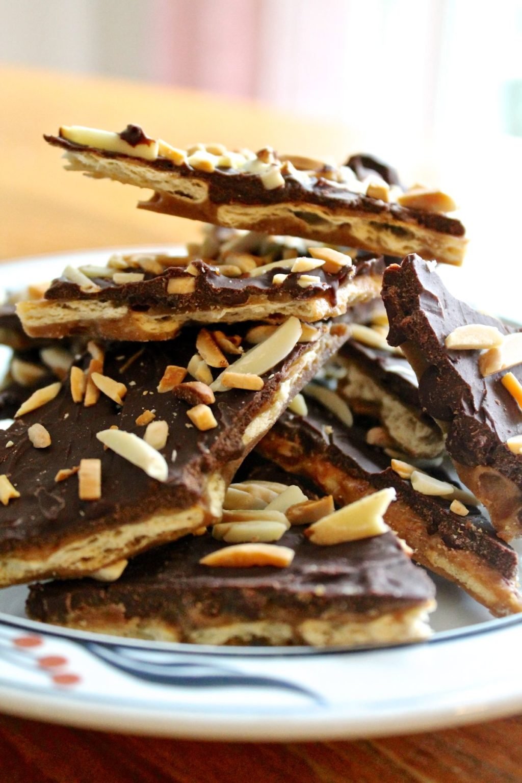 Crispy Chocolate Toffee Bark thekittchen
