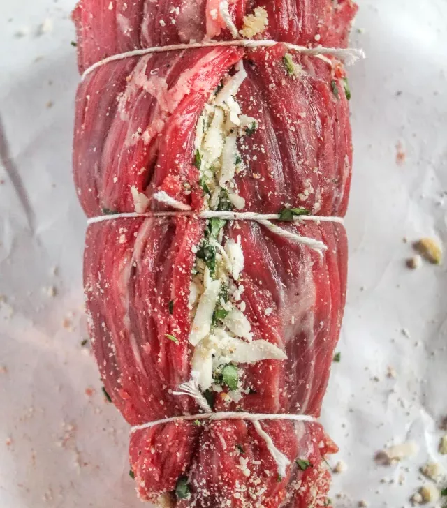cropped-How-To-Make-Braciole-With-Tomato-Sauce-3.webp