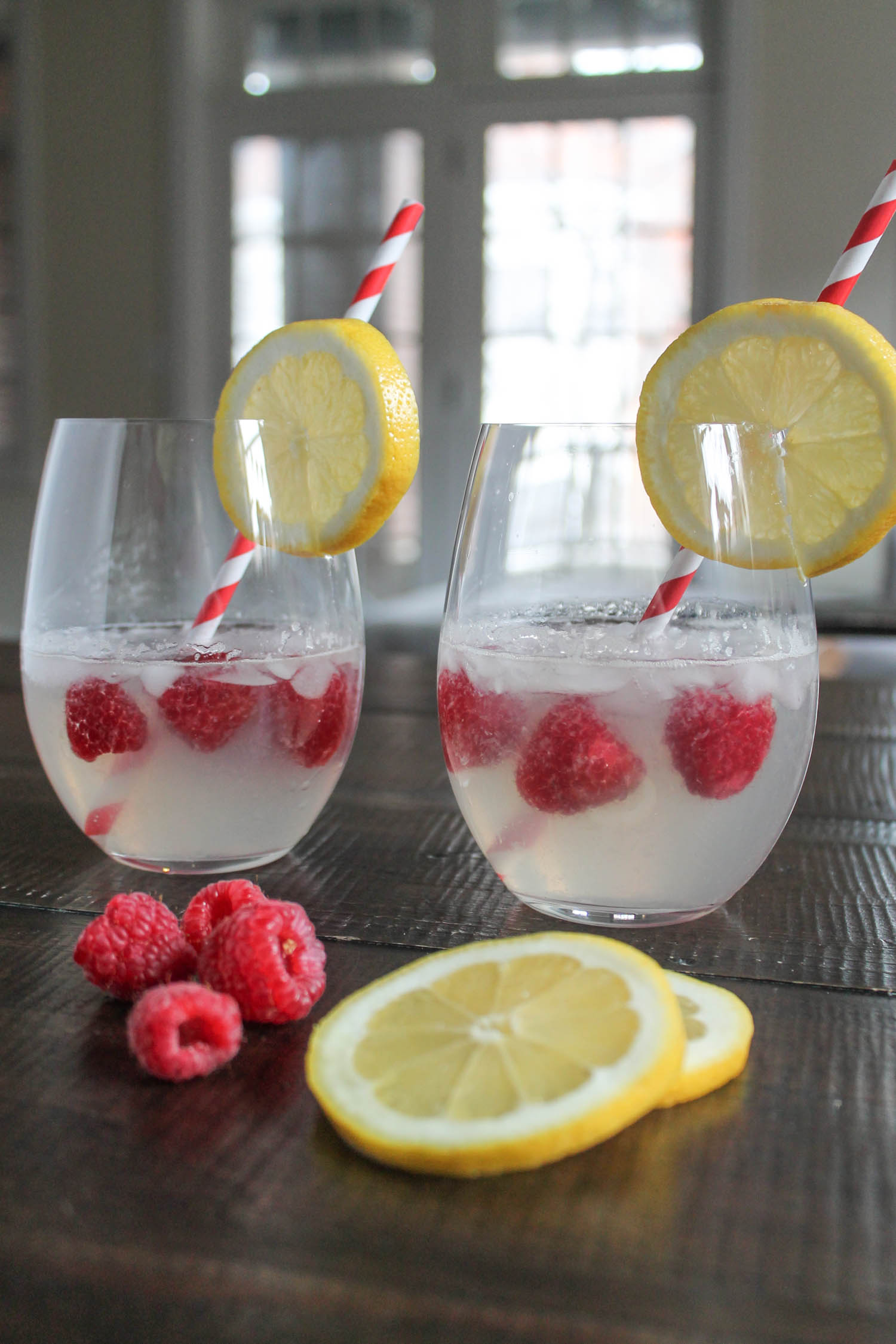 Raspberry Lemonade Cocktail-5