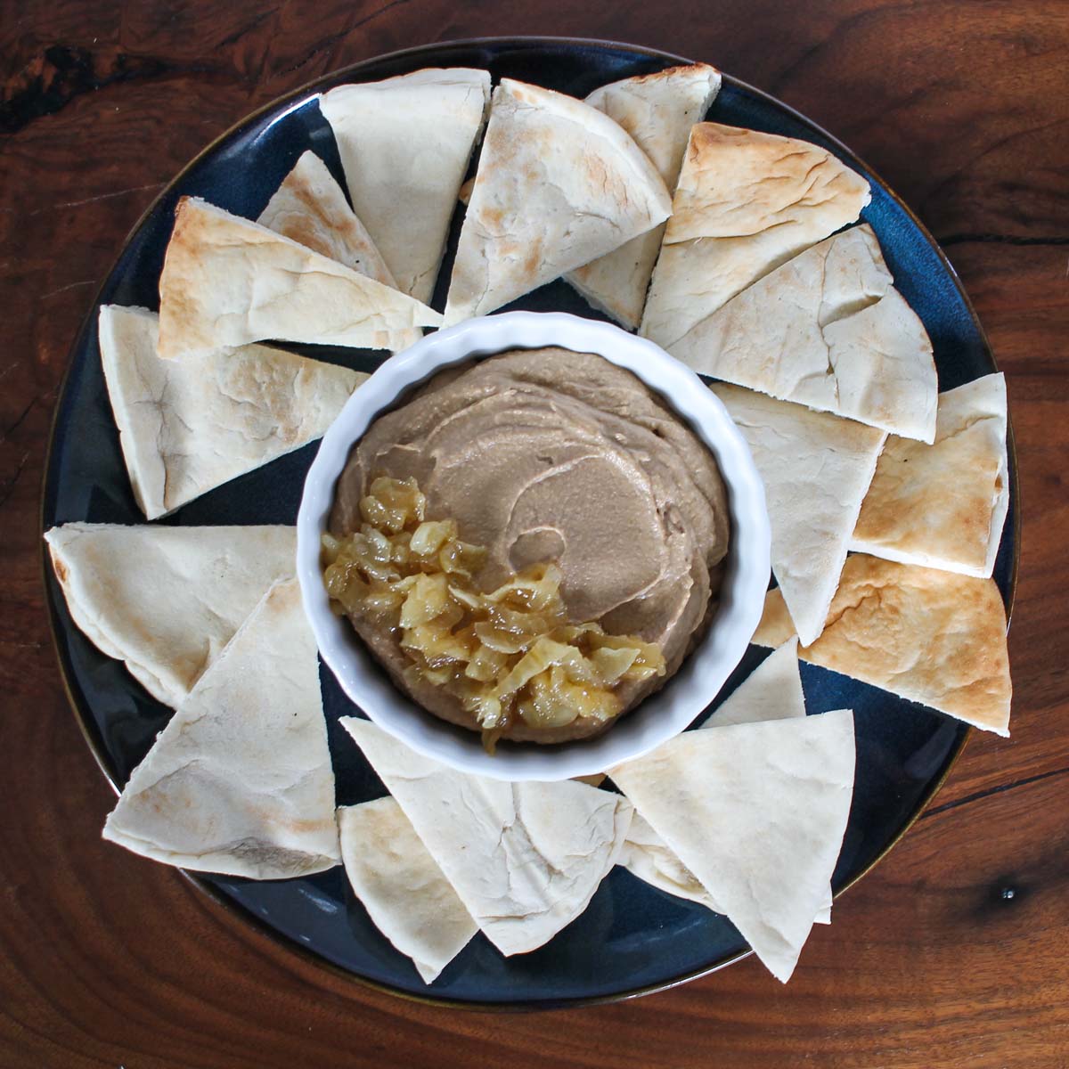 Caramelized Onion and Balsamic Vinegar Hummus thekittchen