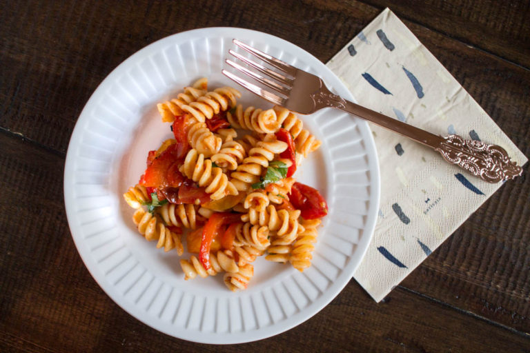 Roasted Tomato Pasta Salad - thekittchen
