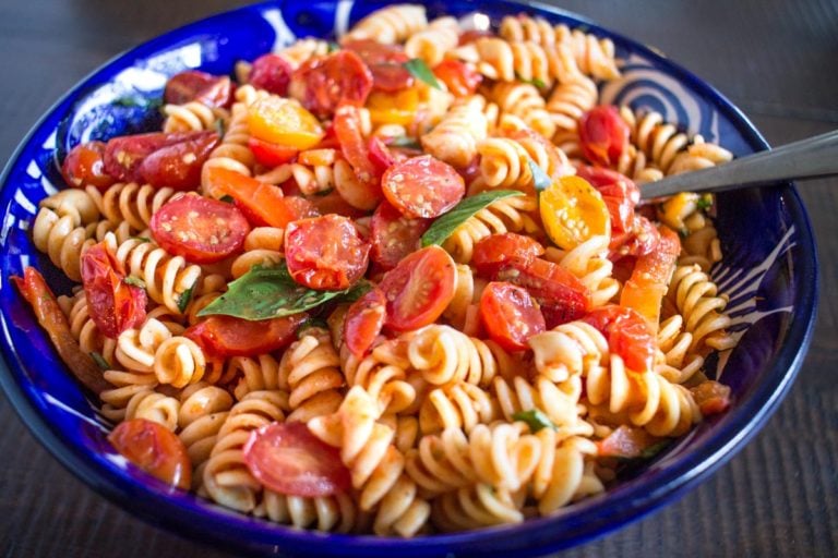 Roasted Tomato Pasta Salad thekittchen