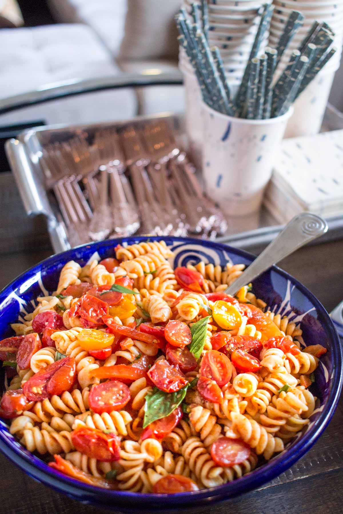 Roasted Tomato Pasta Salad - thekittchen