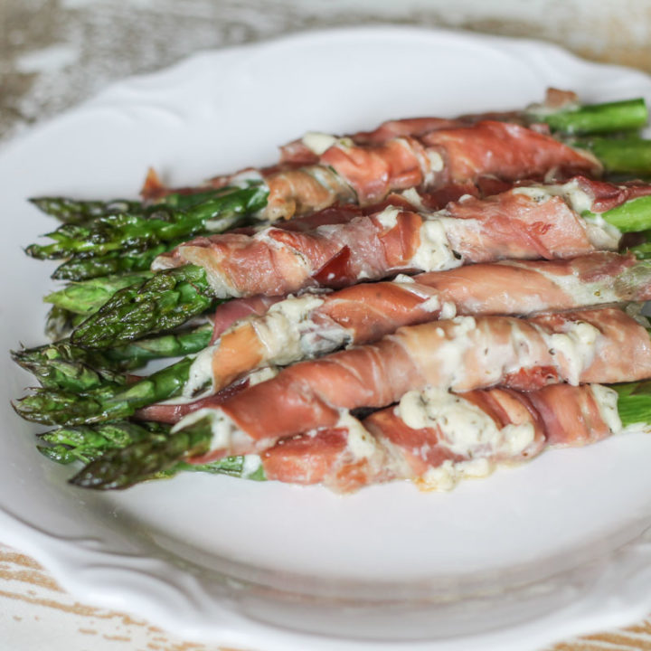 Alouette, Prosciutto, and Asparagus Roll Ups