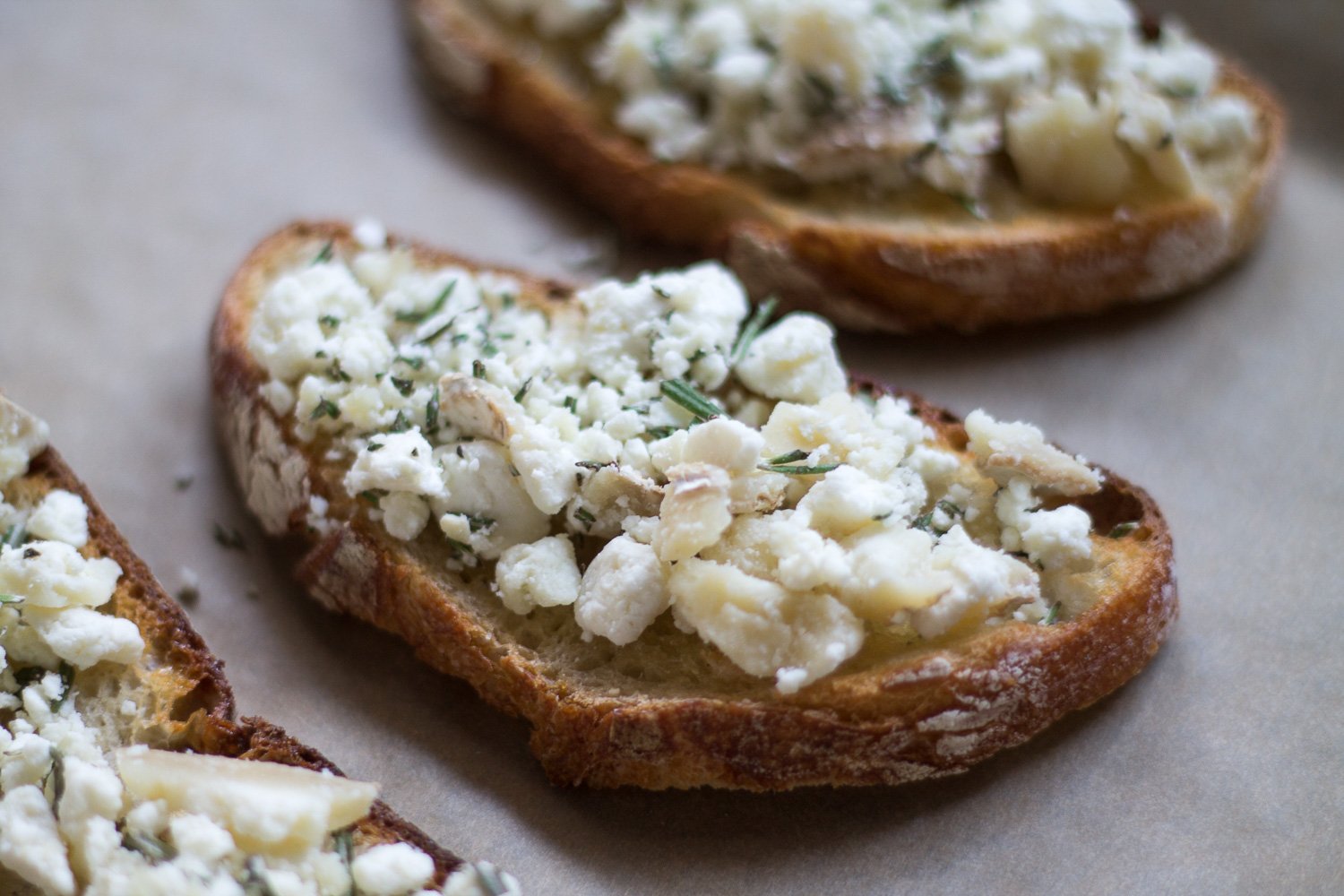 Goat Cheese, Rosemary, Honey, and Prosciutto Toasts thekittchen