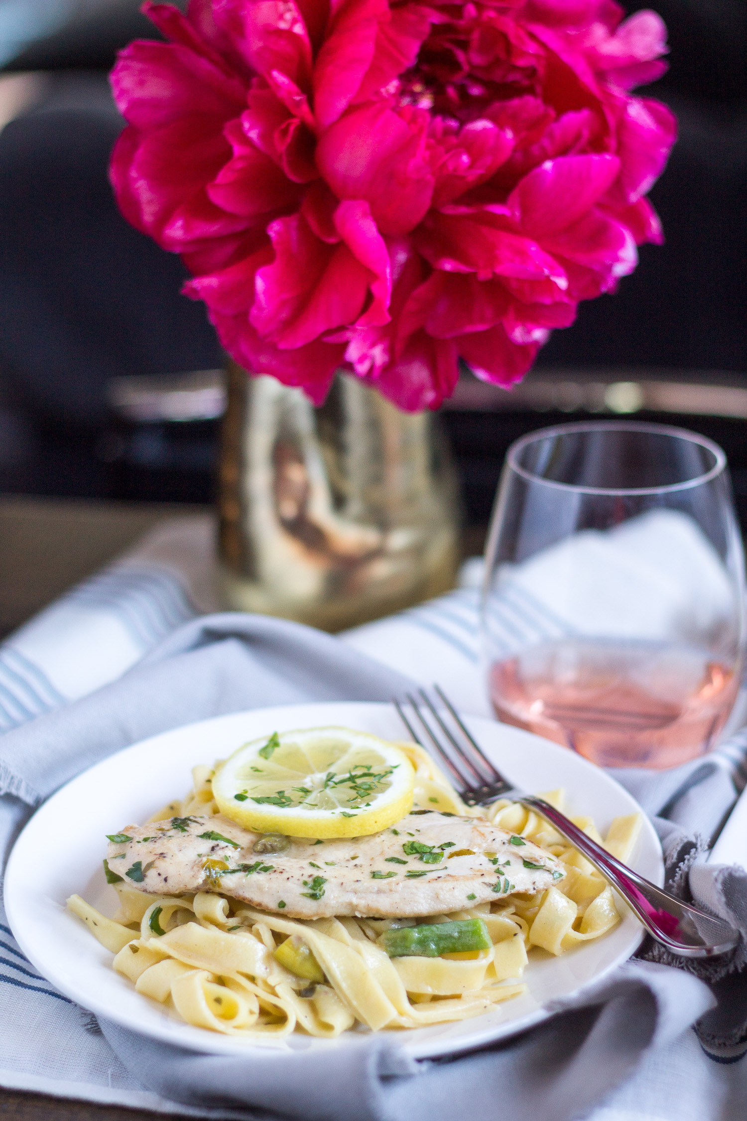 30 Minute Lemon Chicken Pasta Skillet - Thekittchen