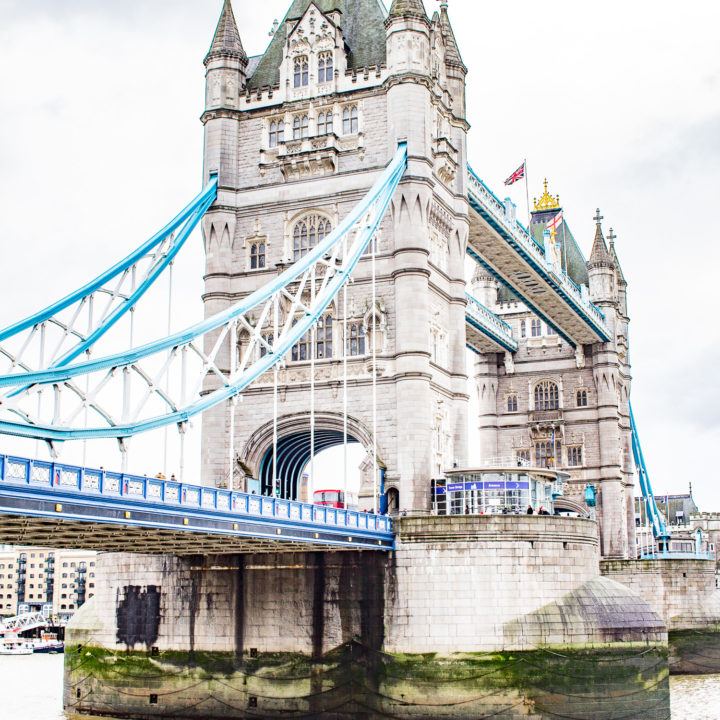 Traveling to London? I have gathered up 150+ things to do in London.