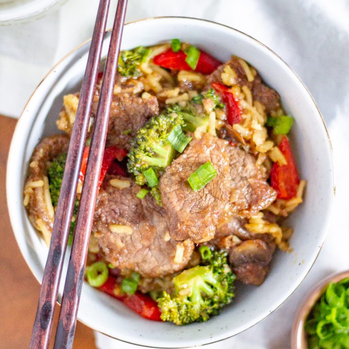 Ginger Garlic Beef and Broccoli Stir Fry | Sometimes the most delicious foods are not the prettiest. That is the case with this Ginger Beef and Broccoli Stir Fry. I absolutely love the way it tastes, but it isn't the prettiest meal.