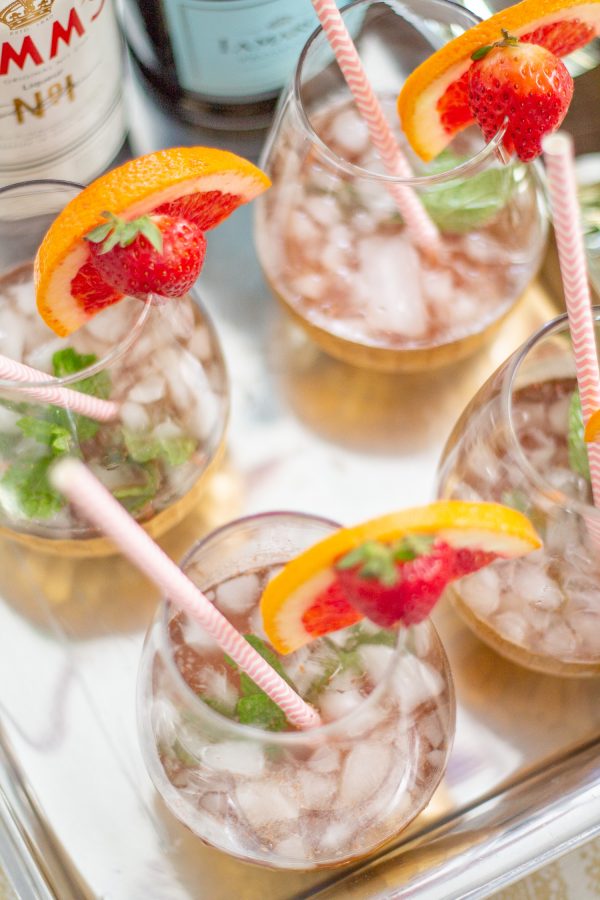 Strawberry Sparkling Pimm's Cocktail | Cocktail with strawberry puree, Pimm's and prosecco - perfect for a party!