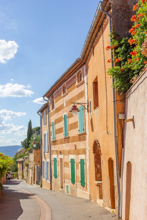 villages to visit in provence roussillon 3