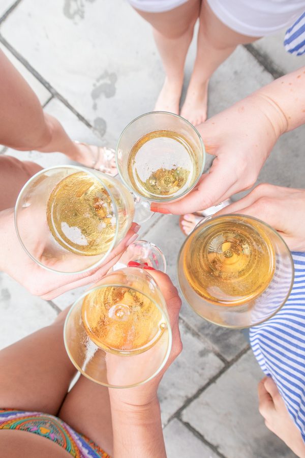 how to plan a bachelorette party 