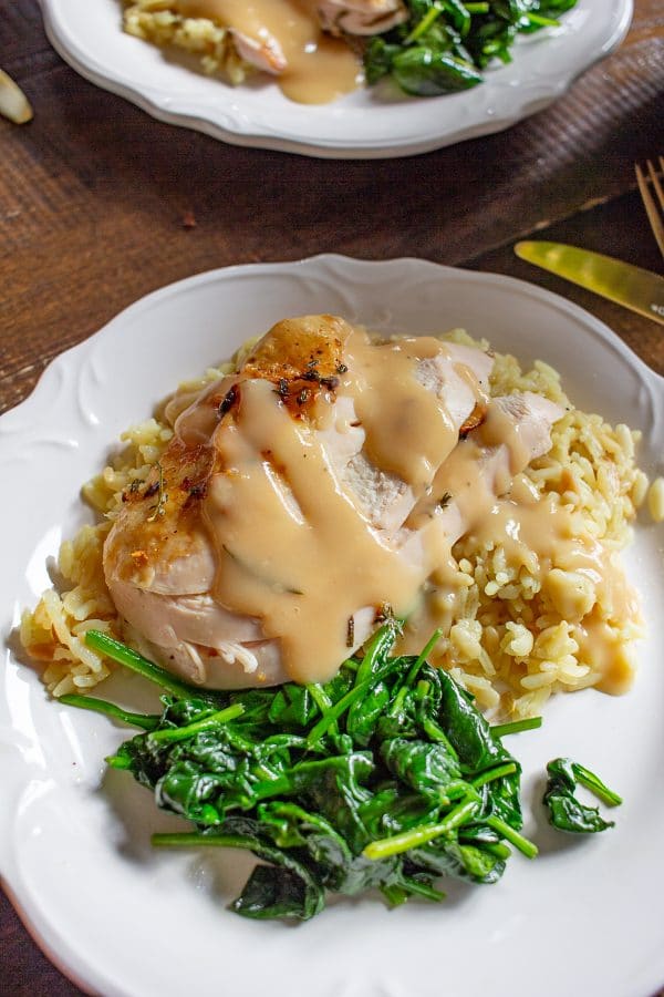 How to Make Thanksgiving Gravy from Scratch