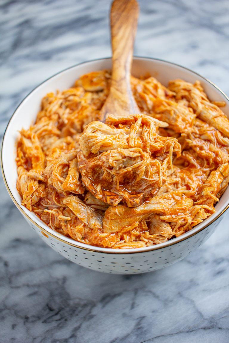 How To Make Crock Pot Buffalo Chicken | Easy Buffalo Chicken Recipe