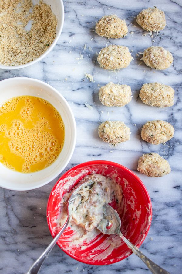 Italian Croquettes | These easy to make Italian Croquettes have a crispy crunchy cheese and breadcrumb crust and are filled with Parmesan and Prosciutto. They are a great snack or appetizer! #croquettes