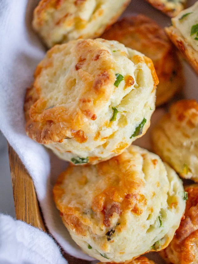 How to Make Biscuits with Green Onions and Cheddar