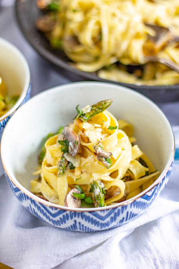 Creamy Pasta With Asparagus And Mushrooms - Thekittchen