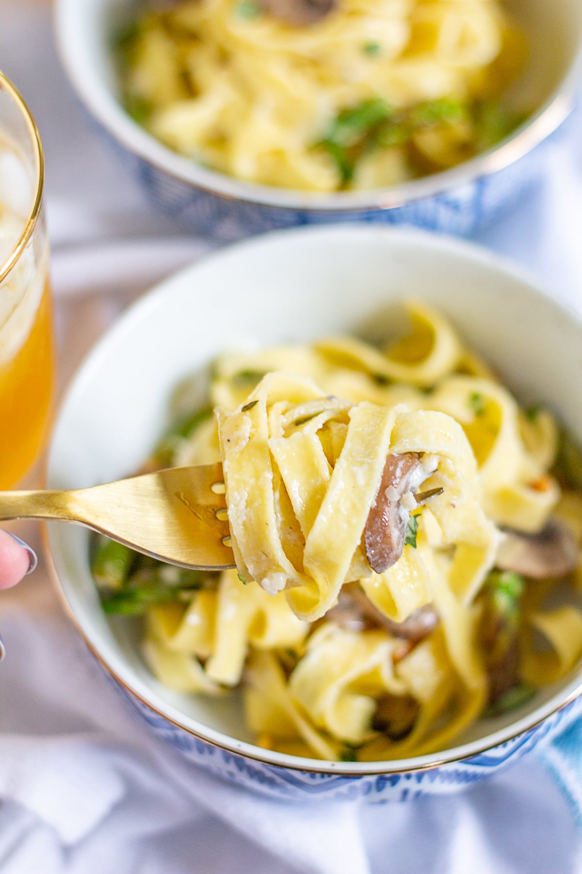 Creamy Pasta with Asparagus and Mushrooms thekittchen
