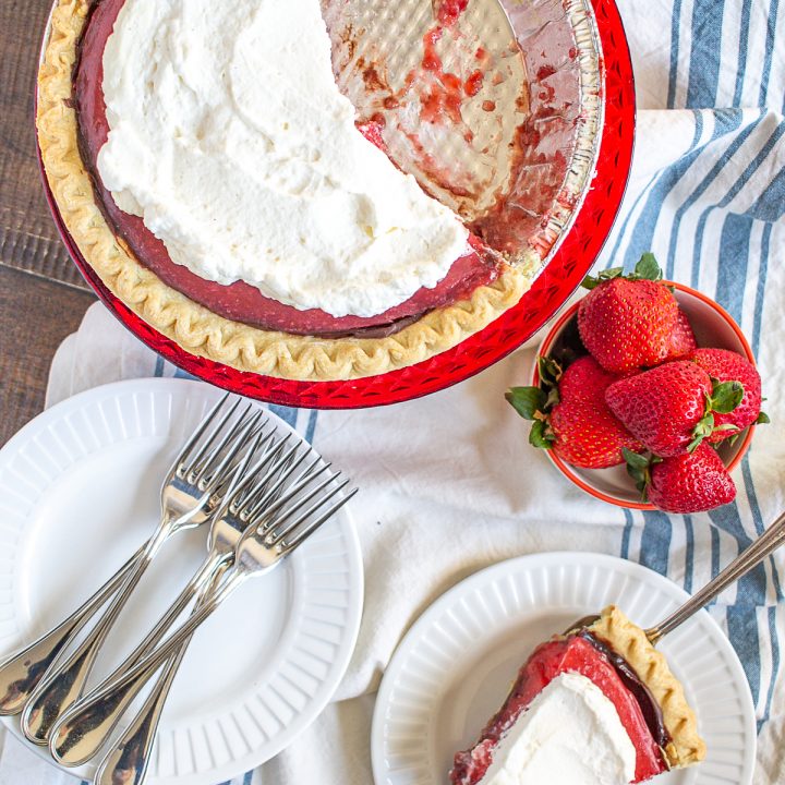 This easy pie recipe captures the bright fresh flavor of fresh strawberries. It's made with fresh strawberries and an easy homemade jello.