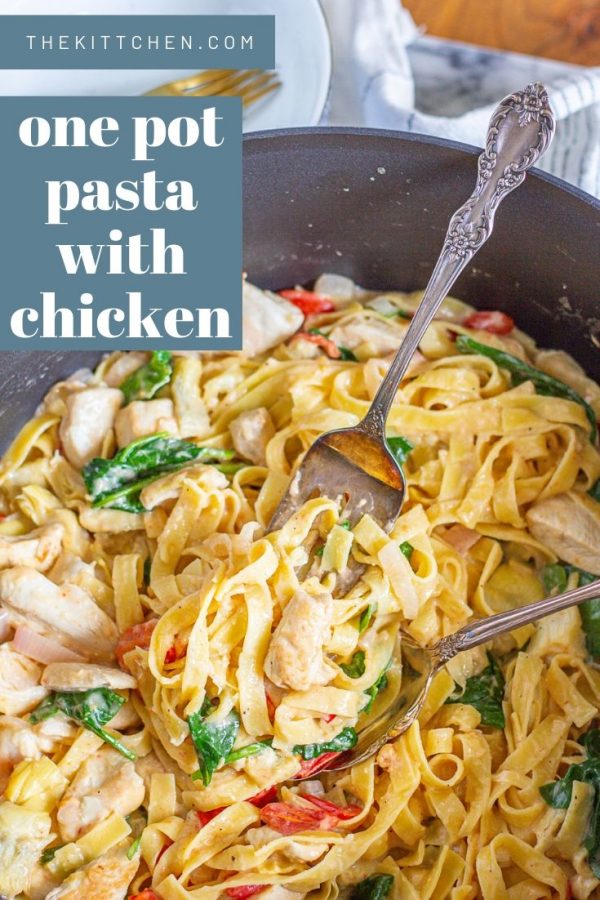 One Pot Pasta with Chicken | This easy dinner recipe is made with one pot and has artichoke, tomato, spinach, chicken, and pasta in a light creamy sauce with a hint of lemon.