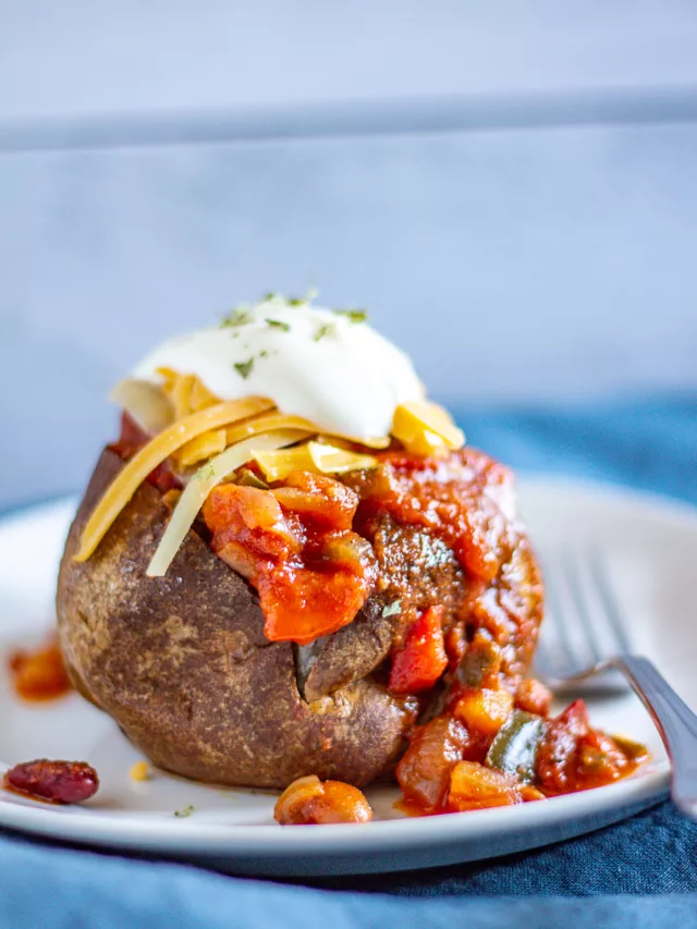 5 Ways to Serve Baked Potatoes as Dinner