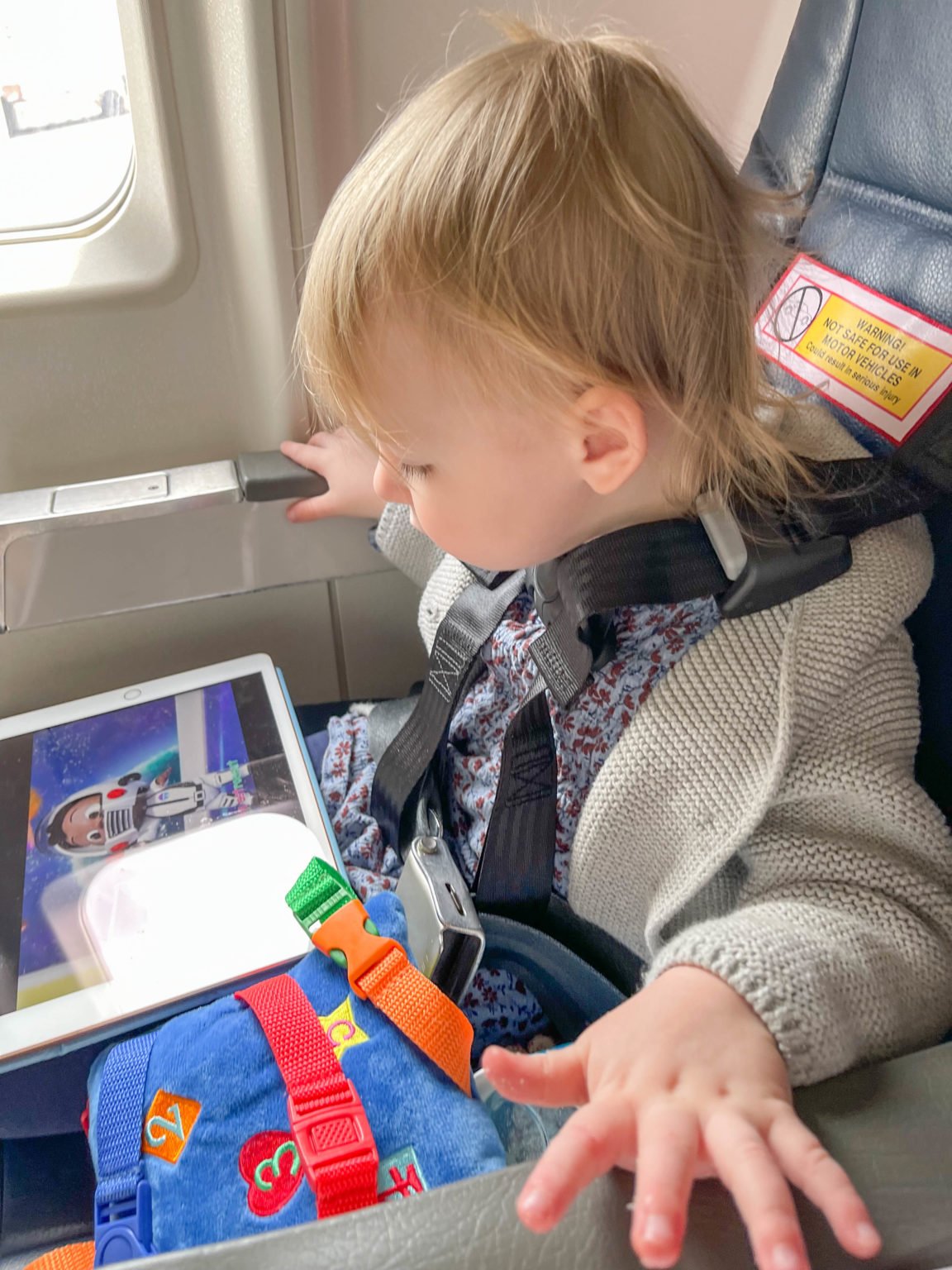 Best Toddler Toys for Flights thekittchen