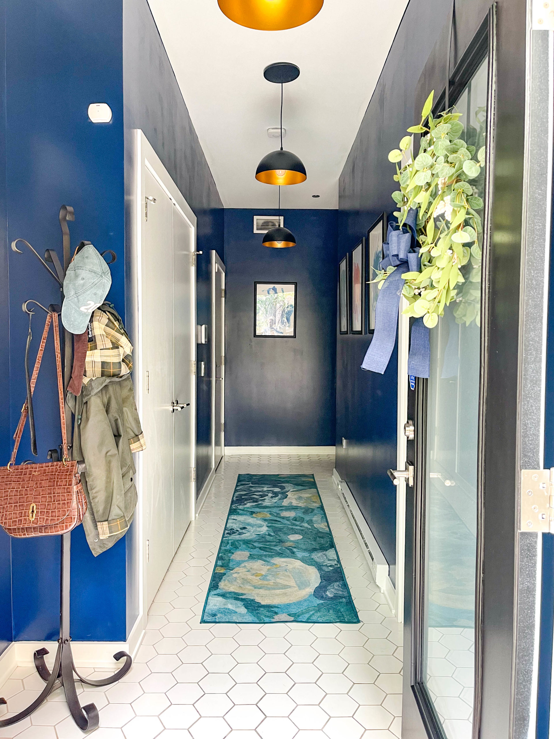 9 Ways to Make Your Hallway More Instagrammable