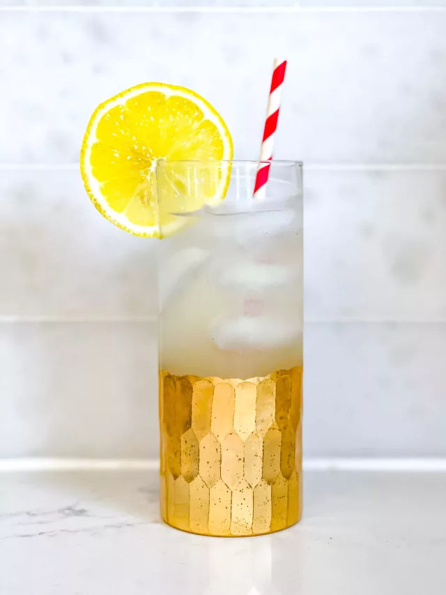 How to Make a Lemon Spritz Cocktail